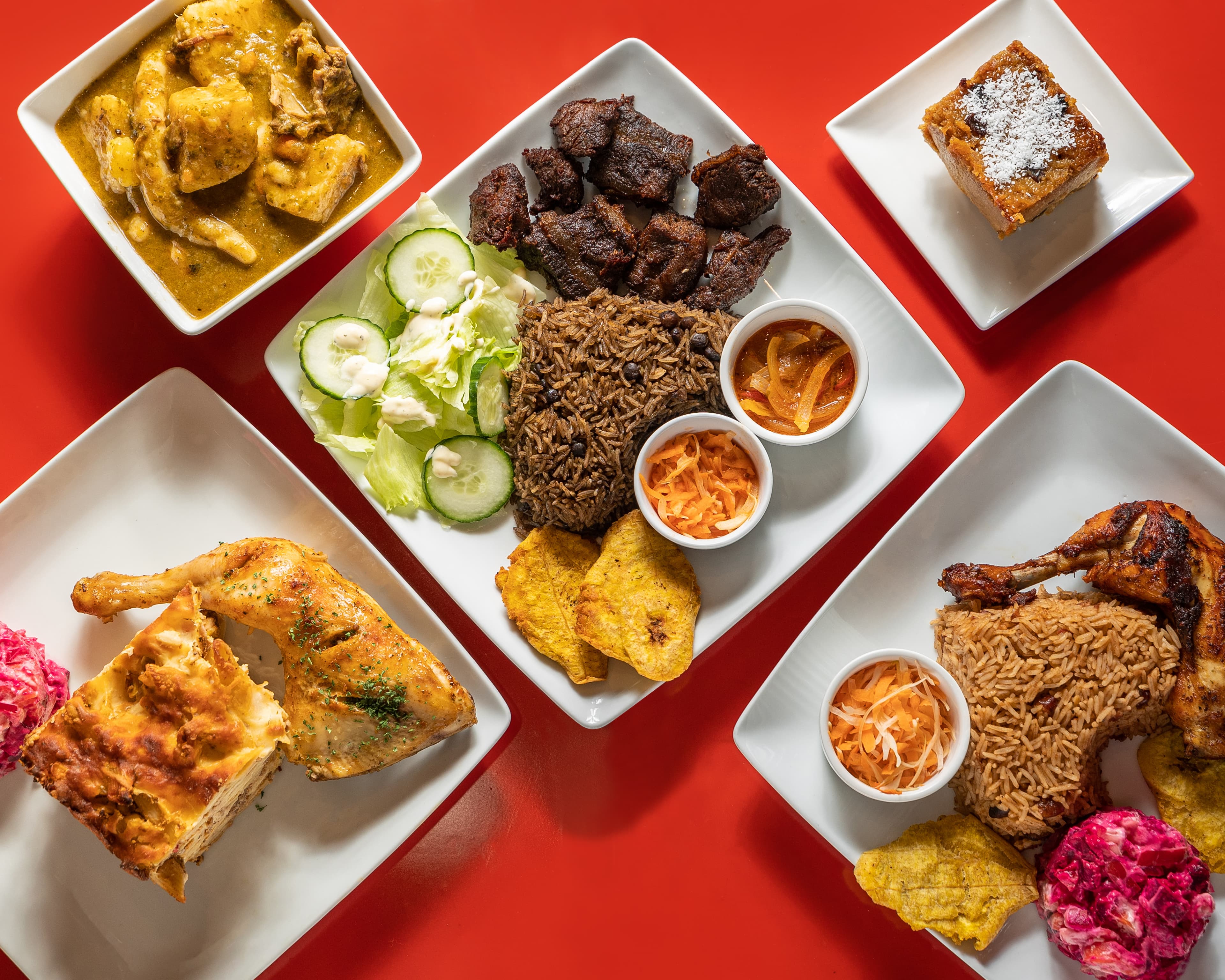 Ambiance Layla Resto Bar